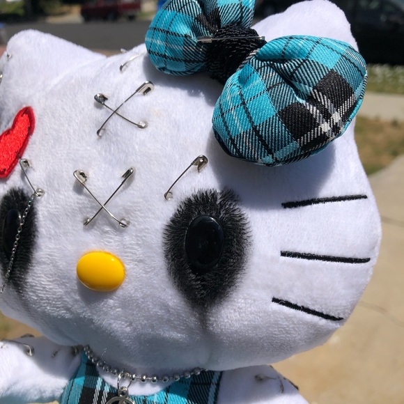 Sold - Picture 4 of 6